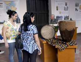 Afroamérica: La Tercera Raíz, es el título de la exposición que se encuentra en la Basílica menor del convento de San Francisco de Asís, muestra que México ha donado a Cuba